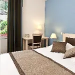 Hotel Du Koenigsbourg- Entre Vignes Et Chateau 3*
